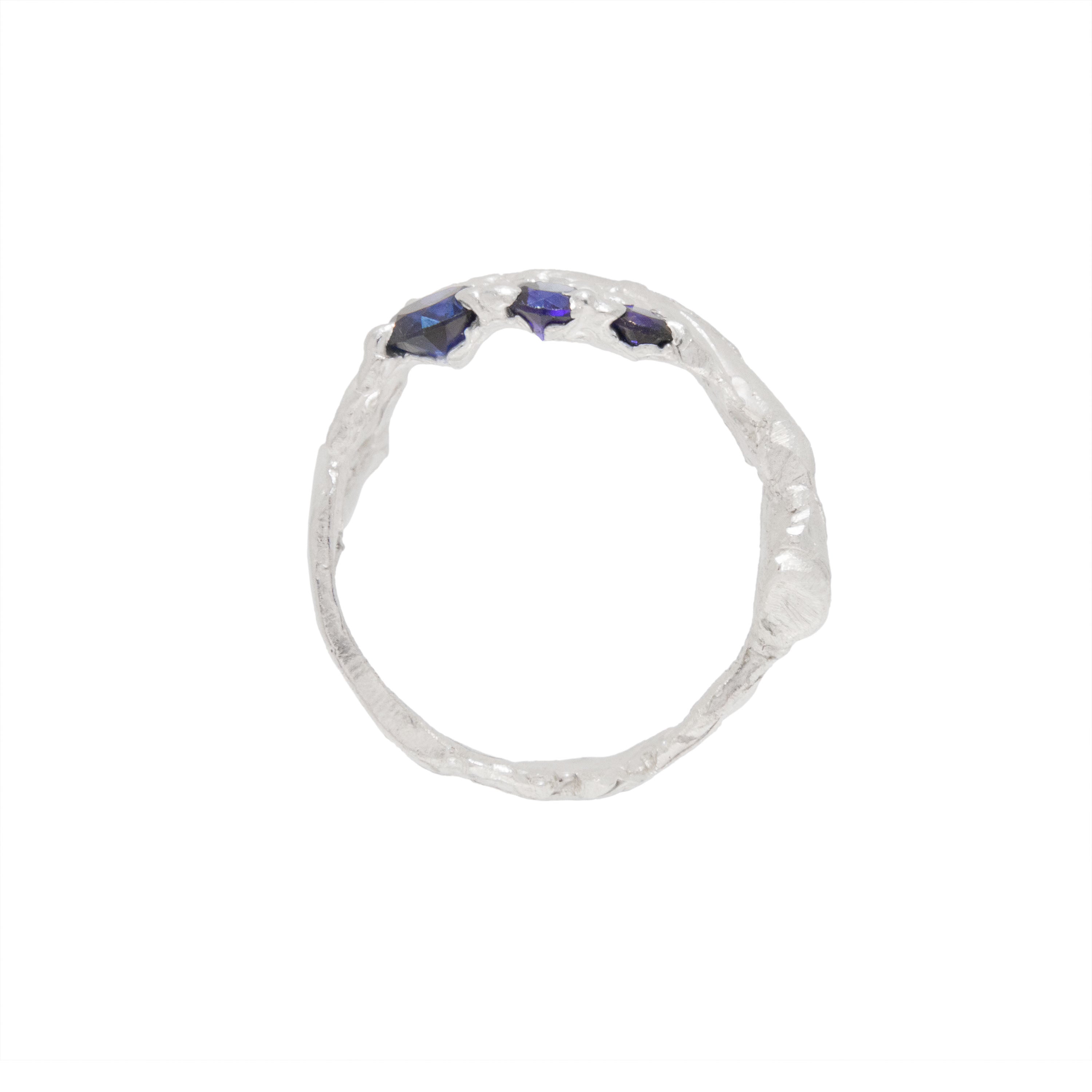 Hati Sapphire Argenti Ring